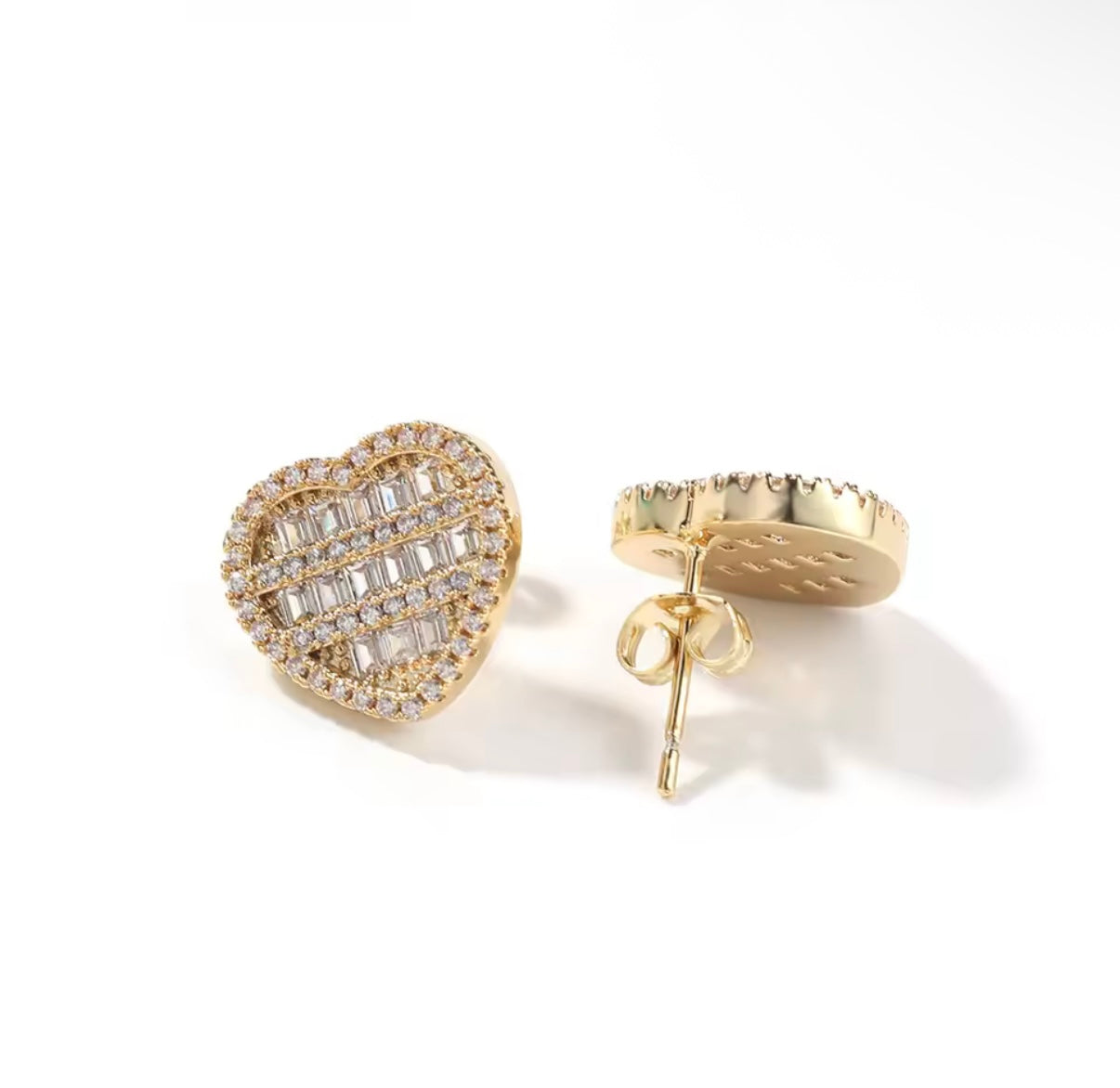 Heart-Shaped Cubic Zirconia Stud Earrings – Silver, Gold, or Rose Gold