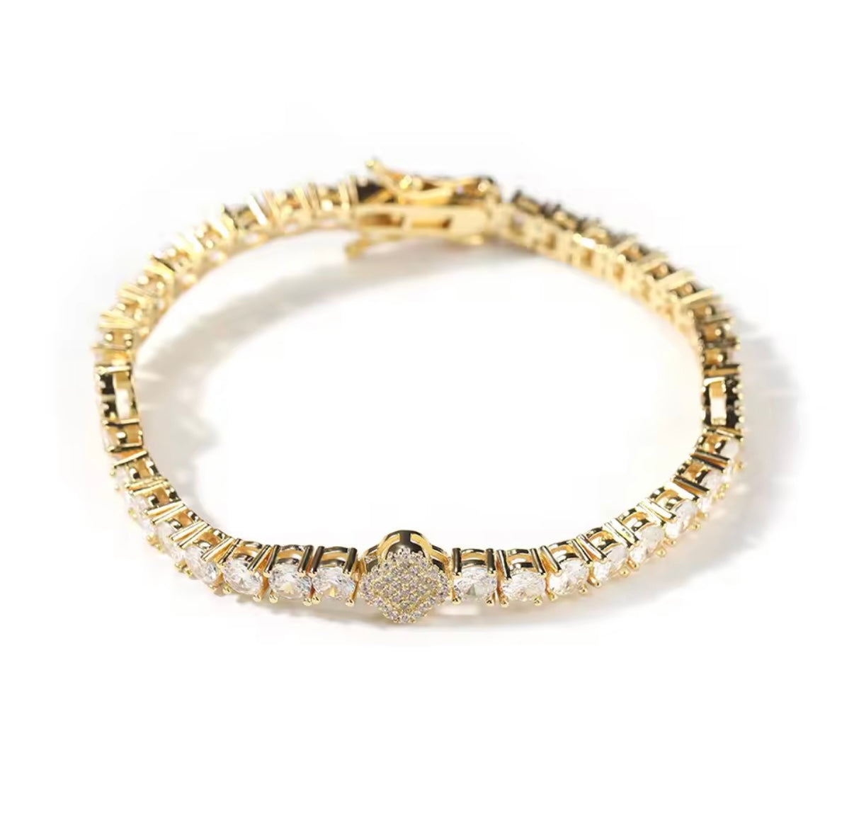Iced Clover Bracelet – Gold or Silver Four-Leaf Charm Jewelry | NY-ICE
