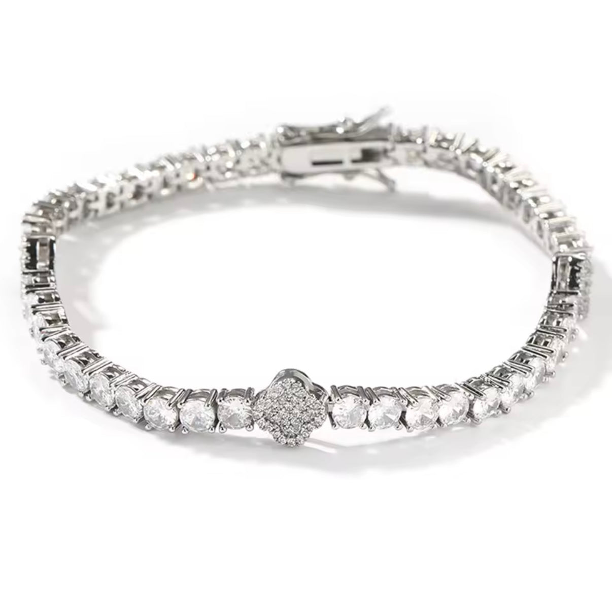 Iced Clover Bracelet – Gold or Silver Four-Leaf Charm Jewelry | NY-ICE